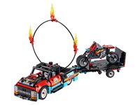 LEGO Technic 42106 - A-Modell Seitenansicht vorne links mit Feuerreifen