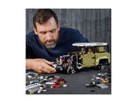 LEGO Technic 42110 - Entwickler am Werk