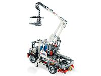 LEGO Technic 8071 - A-Modell Kran und Stützen ausgefahren